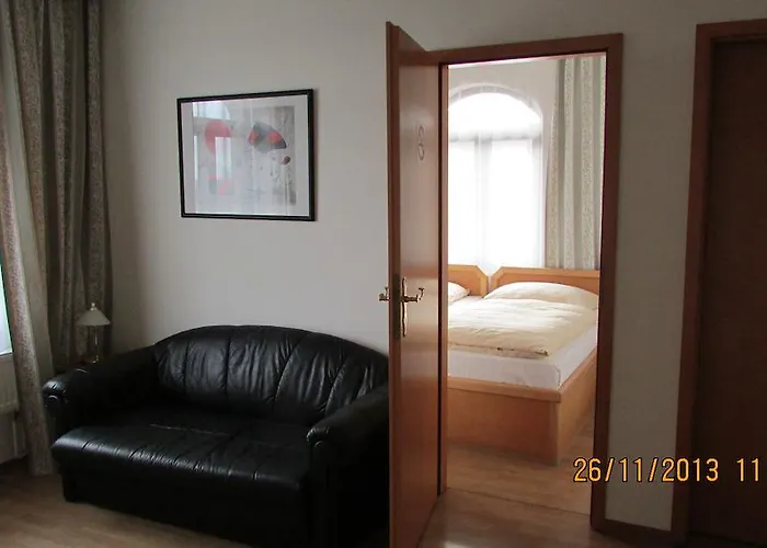 Konukevi Jinonice 3*